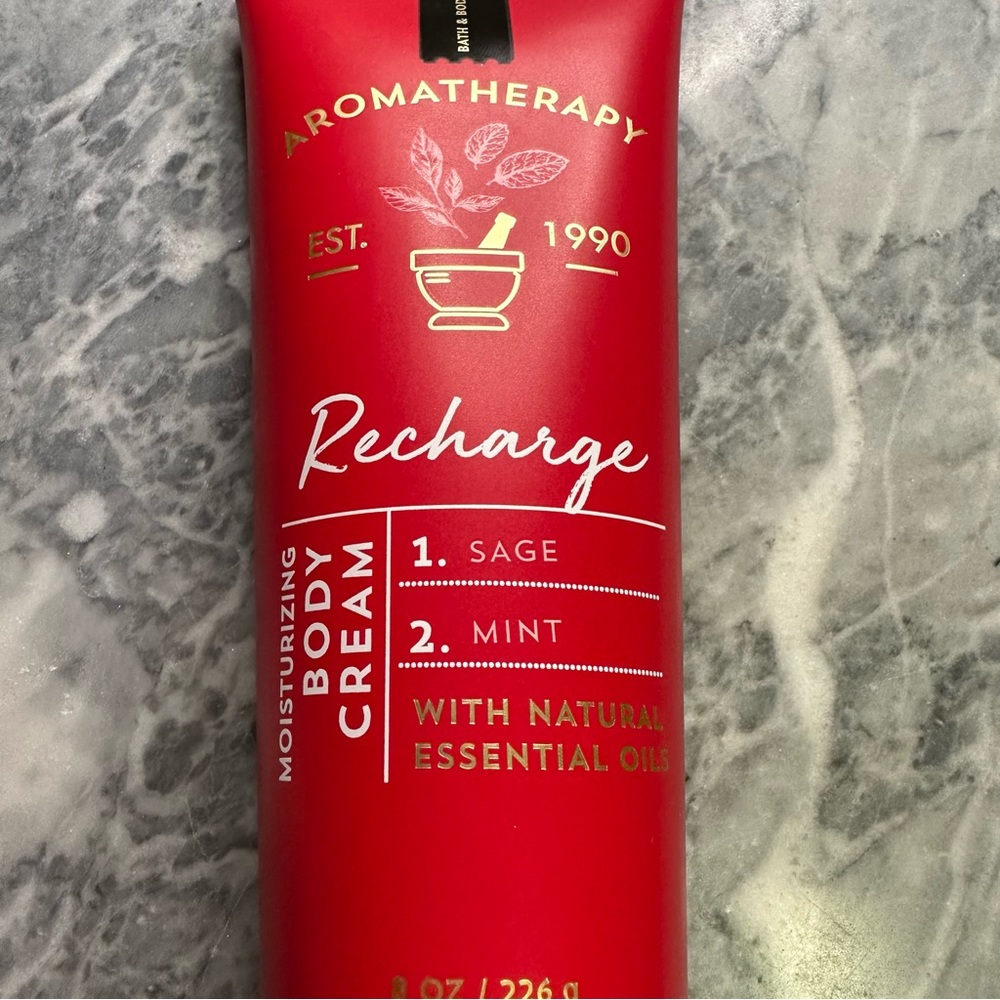 Bath and Body Works Aromatherapy Lotion‎ Recharge - Picture 2 of 4